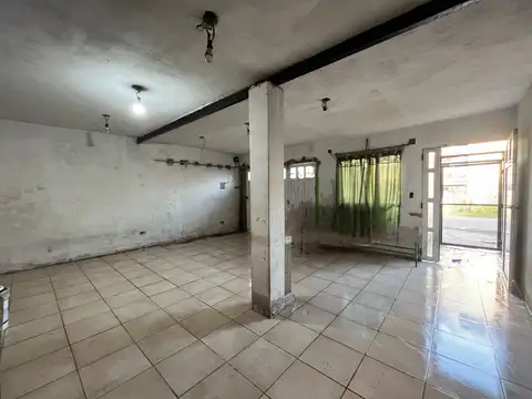 Casa 6 ambientes con 3 baños