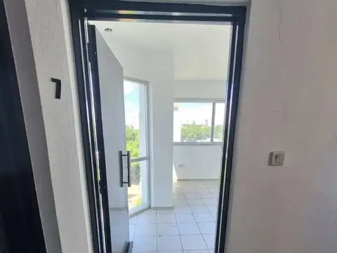 60 e/ 8 y 600, Piso 7