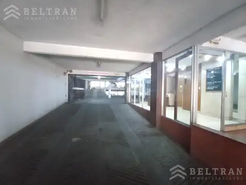 Mitre al 900. Cochera céntrica.