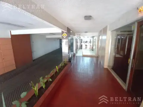 Mitre al 900. Cochera céntrica.