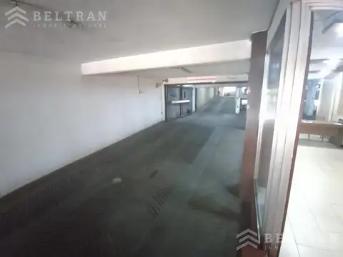 Mitre al 900. Cochera céntrica.