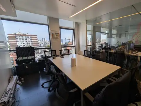 VENTA/ALQUILER  -Oficina de 95Mts. C/Cochera - Cabildo 600 -