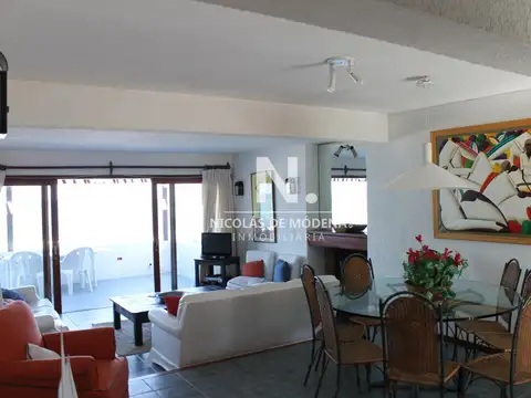 Casa de 5 dormitorios en  Alquiler en Punta Bellena