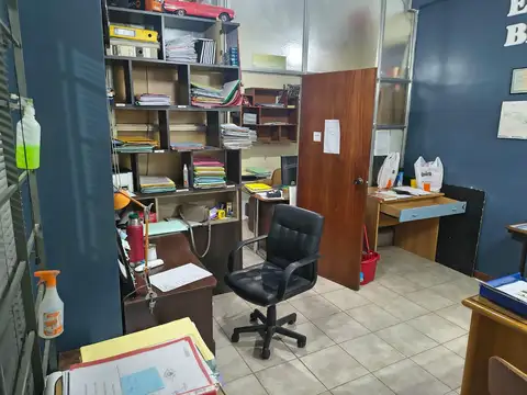 LOCAL EN VENTA EN LA GALERIA DE AV.MAIPU 2500