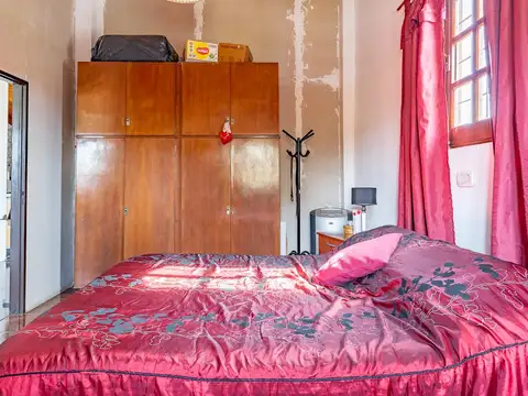 CASA EN VENTA 2 DORMITORIOS EN PA CON LOCAL EN PB PUEBLO ESTHER