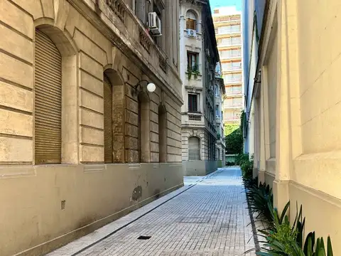 Avenida Montes De Oca 200, Piso 1