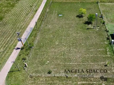 Hermoso Terreno en Altos de Robles.