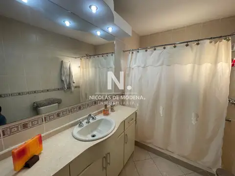 Casa en Alquiler Temporal de 4 dormitorios