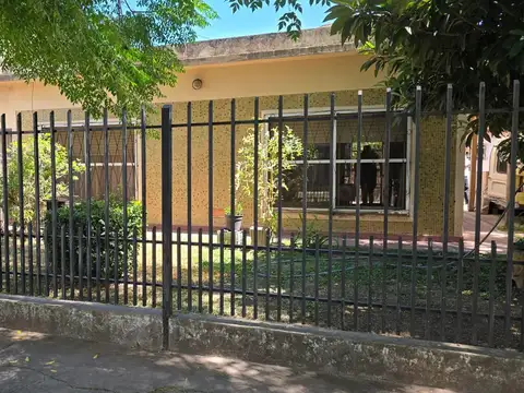 Casa en Venta en Villa Gobernador Udaondo, USD 64.000