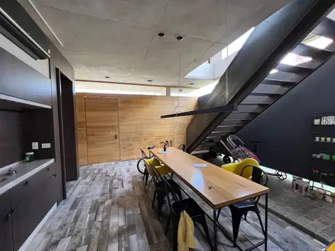 Hermosa casa en Barrio Los Robles