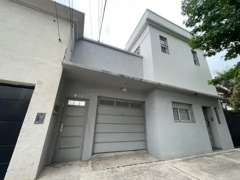 Venta Ph tres  ambientes en Banfield