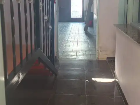 Cofico Gran propiedad de 5 dormitorios amplia impecable