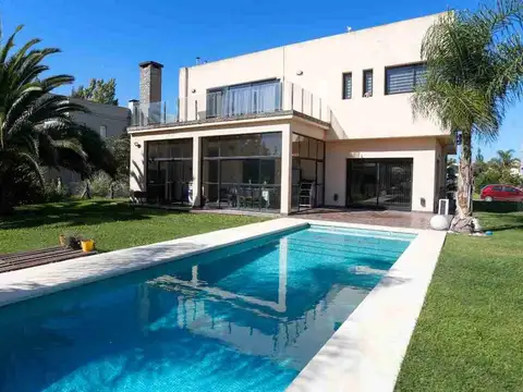 Casa en Venta en San Eliseo Golf & Country Club, USD 320.000