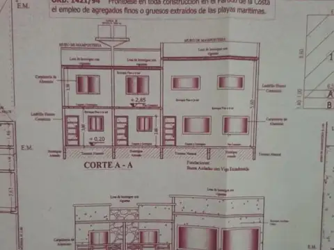 Casa en Venta con 1 cochera