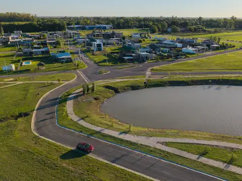 Terreno en Venta 30  mts Fondo