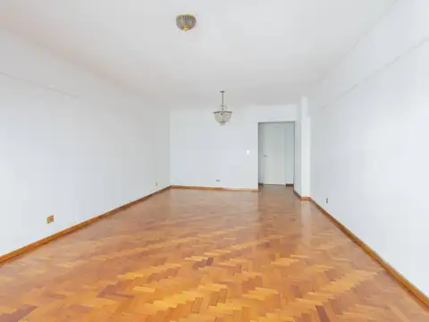 Marcelo T. Alvear 2400, Piso 4