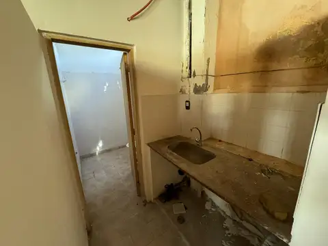 Galpon en Venta 8  mts Frente