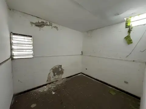 Galpon con vivienda en San Lorenzo