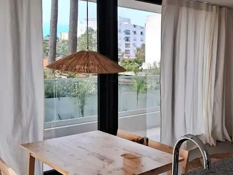 Departamento en Alquiler Temporal en Punta del Este, USD 230