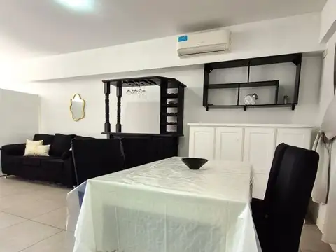 Av. Niceto Vega al 5600 entre Fitz Roy y Bonpland