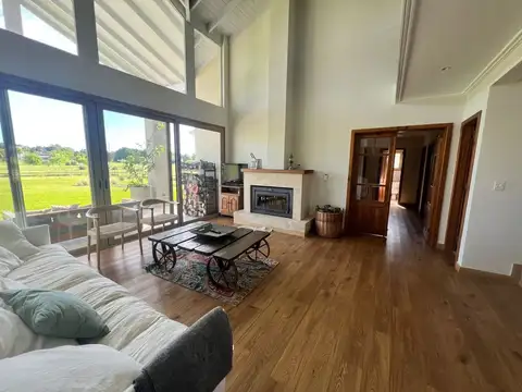 Casa en Venta en Chacras De La Cruz, USD 700.000