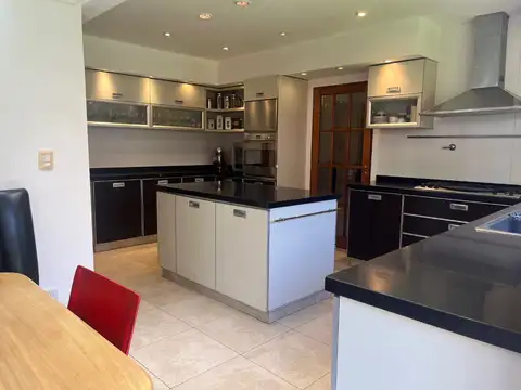 Casa en Venta de 4 dormitorios