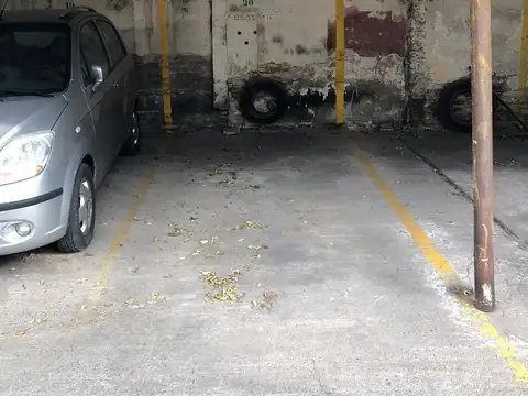 COCHERA PARA 1 AUTO REPUBLICA DE LA SEXTA OPORTUNIDAD
