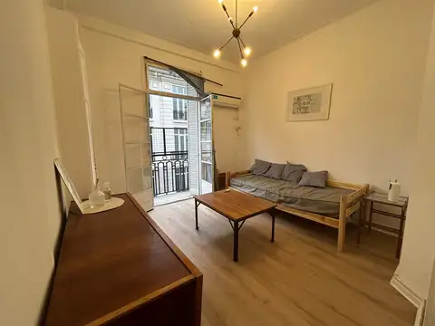 VENTA NO CONDICIONADA - Departamento 2 ambientes estilo frances