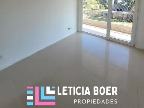 Departamento en Alquiler en Villa Ballester, $ 900.000