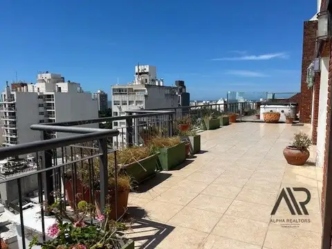 Apartamento en alquiler de 4 dormitorios c/ cochera en Pocitos