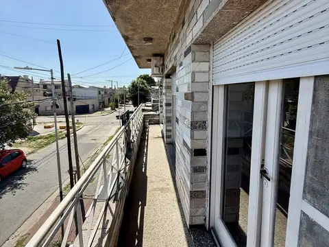 Departamento en Alquiler con 2 cocheras