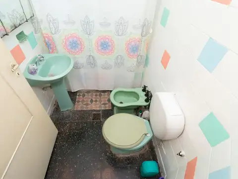 VENTA CASA 5 AMB. PATIO TERRAZA BARRACAS