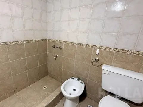 Departamento en Alquiler en Carapachay, $ 850.000