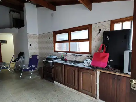 Casa 4 ambientes con 4 baños