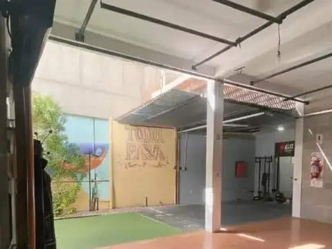 Alquiler de Local / Galpón 122m² Versátil en Devoto