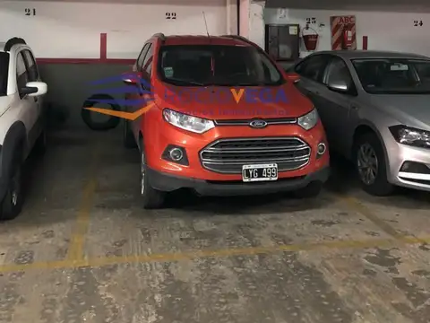 Cochera en Venta en Recoleta, CABA