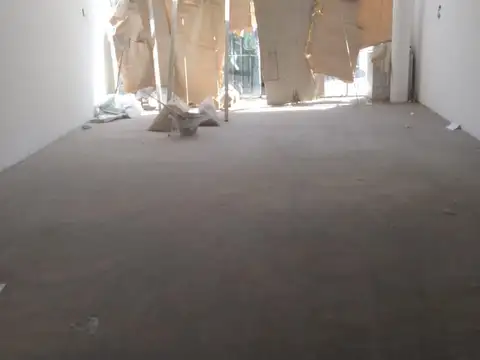 Campichuelo 300 y Av Avellaneda , Amplio Local de 120m2, 4,70m de Frente  en Caballito