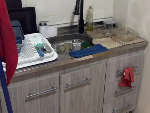 Local en Venta en Coghlan, USD 87.000