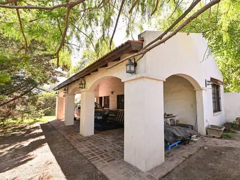 QUINTA 3 DORMITORIOS - EXCELENTE UBICACIÓN