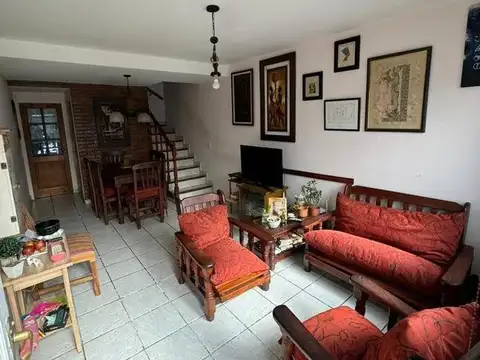Depto Tipo Casa en Venta de 3 ambientes