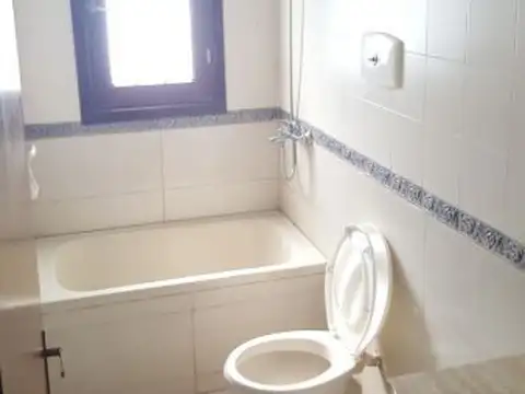 Depto Tipo Casa en Venta con 1 cochera