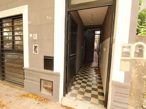 Casa - Alquiler - Argentina, San Fernando - 9 julio 900