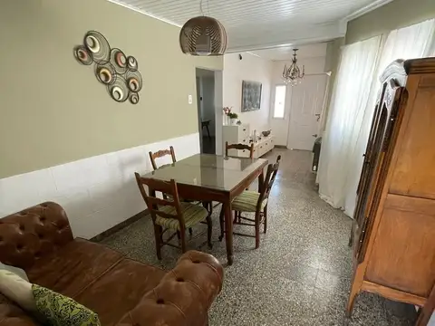 Casa en Venta con 1 cochera