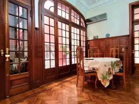 Bacacay 2500, Piso 0