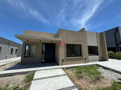 Casa en Venta en Santo Tomas, USD 230.000