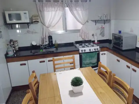 Depto Tipo Casa en Venta de 4 ambientes