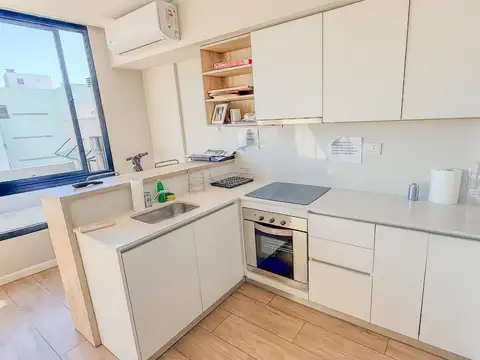 Oficina 2 ambientes con 2 baños