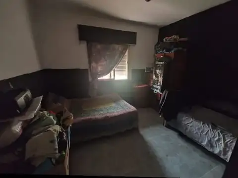 Casa 4 ambientes con 1 baño