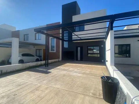 Se vende dúplex 3 dormitorios en docta