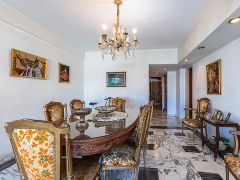 Departamento 7 ambientes con 2 baños